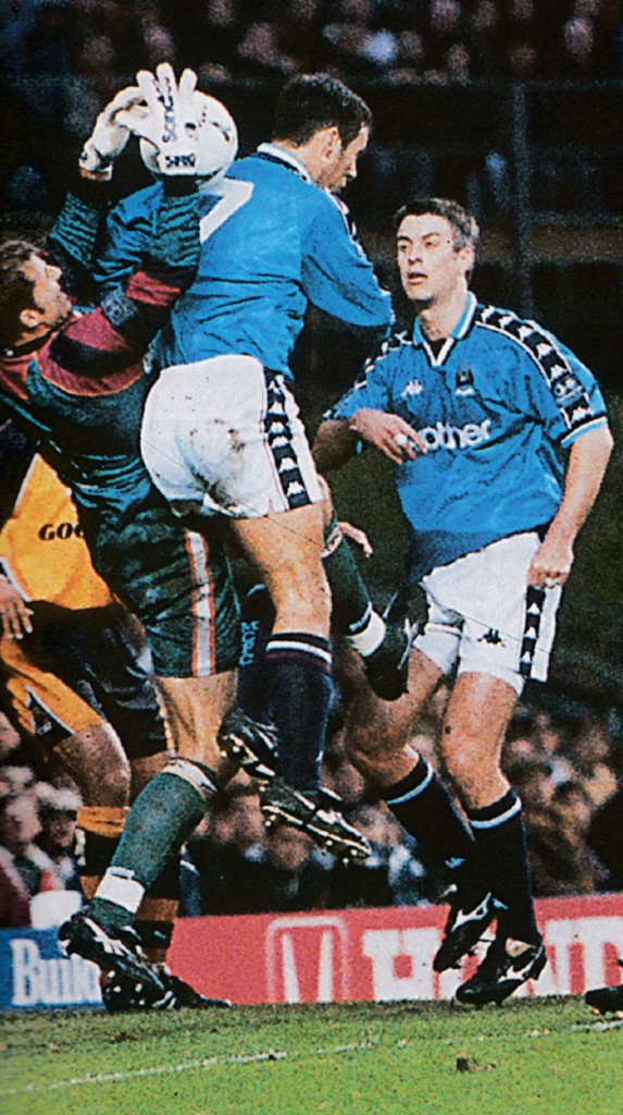 wolves home 1997 to 98 action8