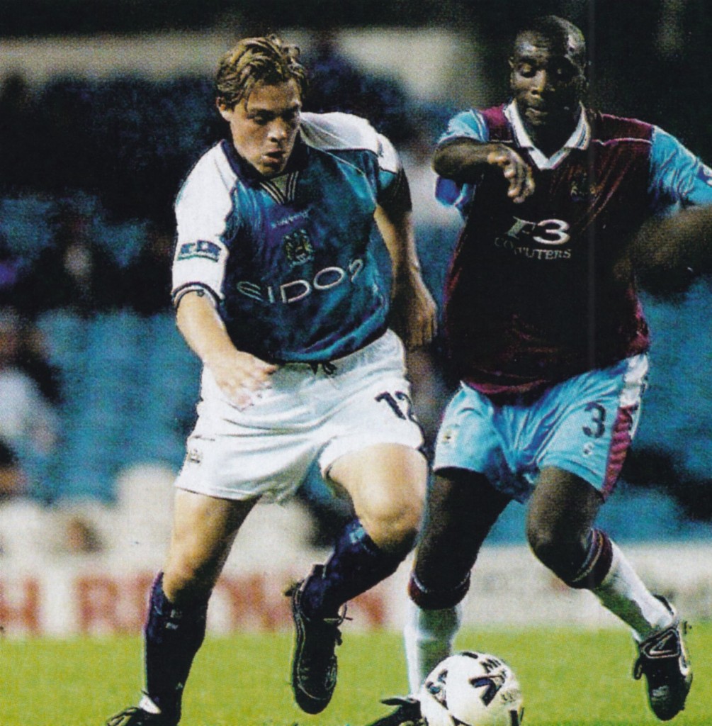 burnley home worthy cup 1999 to 2000 action56