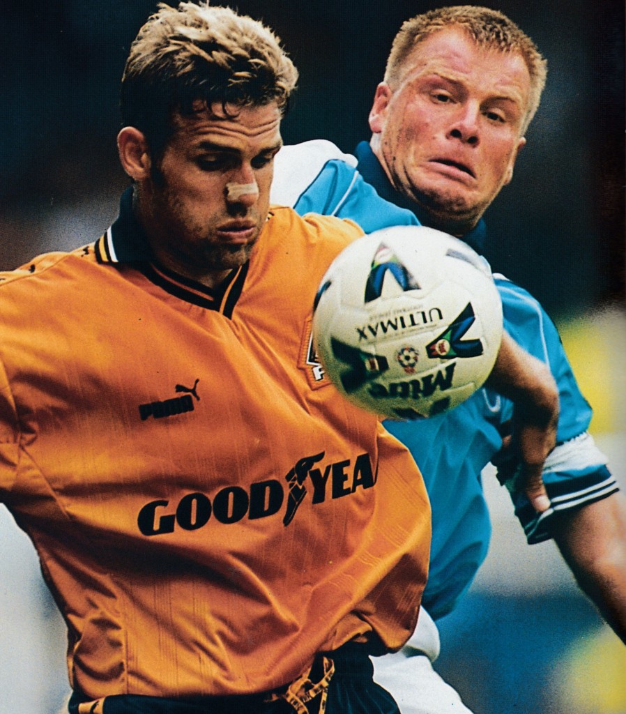 wolves home 1999 to 2000 action11