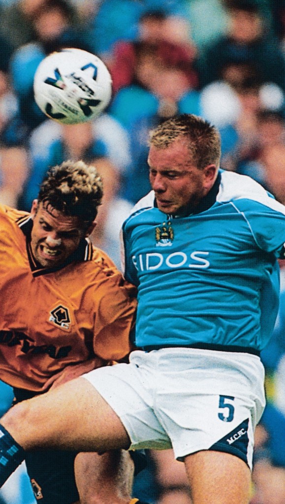wolves home 1999 to 2000 action12