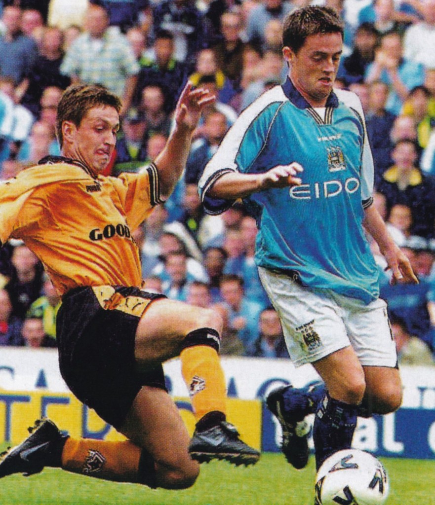 wolves home 1999 to 2000 action76