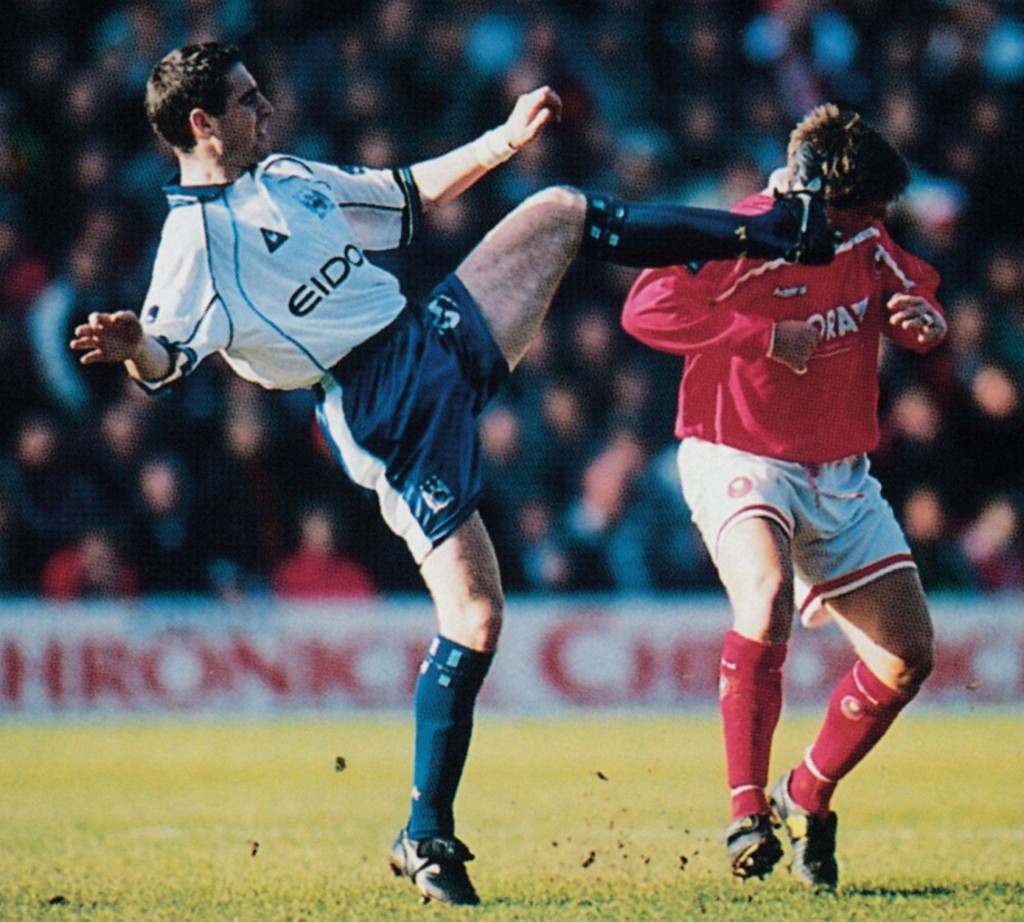 barnsley away 1999 to 20000 action 5