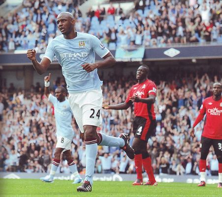 blackburn home 2010 to 11 vierra goal