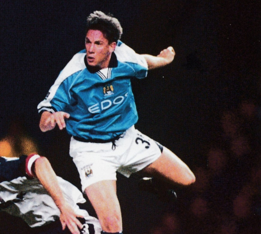 bolton home 1999 to 2000 action7