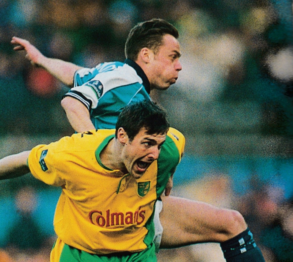 norwich home 1999 to 2000 action10