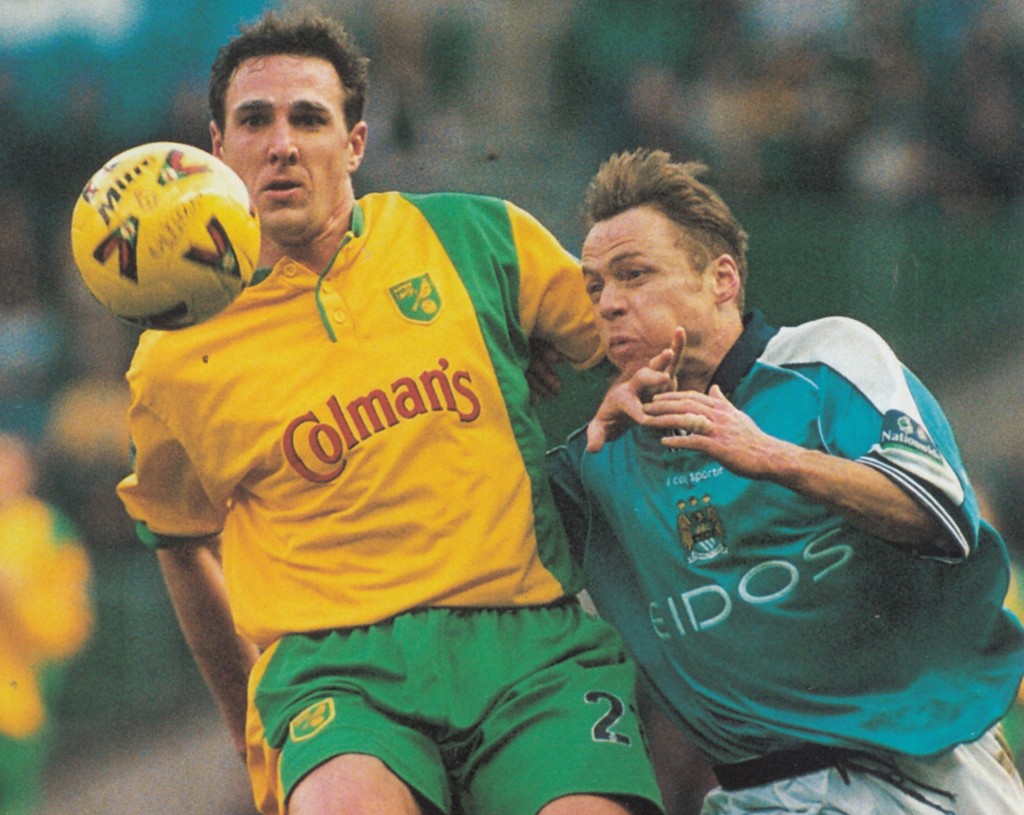 norwich home 1999 to 2000 action12