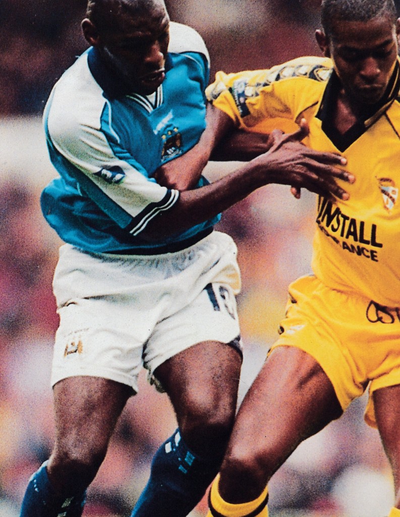 port vale home 1999 to 2000 action9