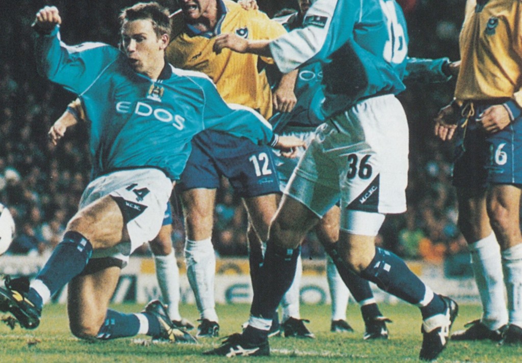 portsmouth home 1999 to 2000 action4