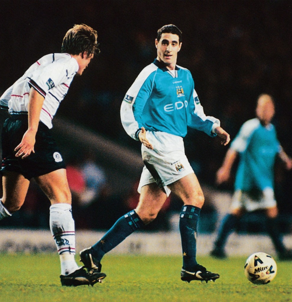 qpr home 1999 to 2000 action10