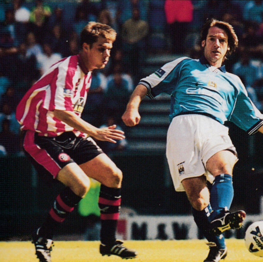 sheff utd home 1999 to 2000 action9