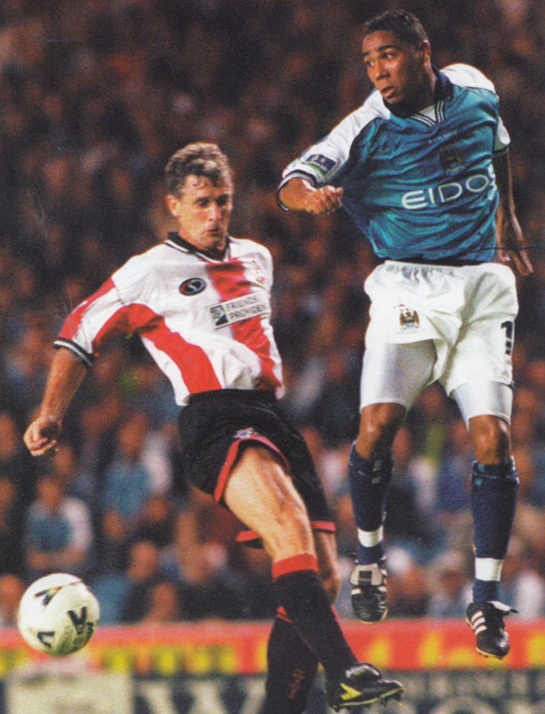 southampton home league cup 1999 to 2000 action10