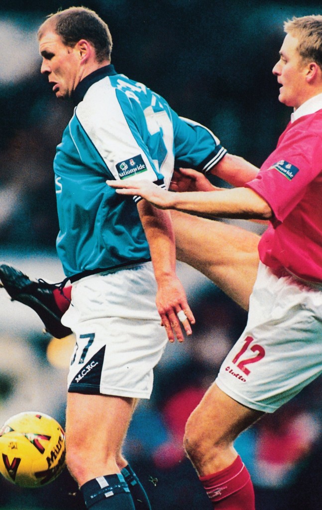 swindon home 1999 to 2000 action9