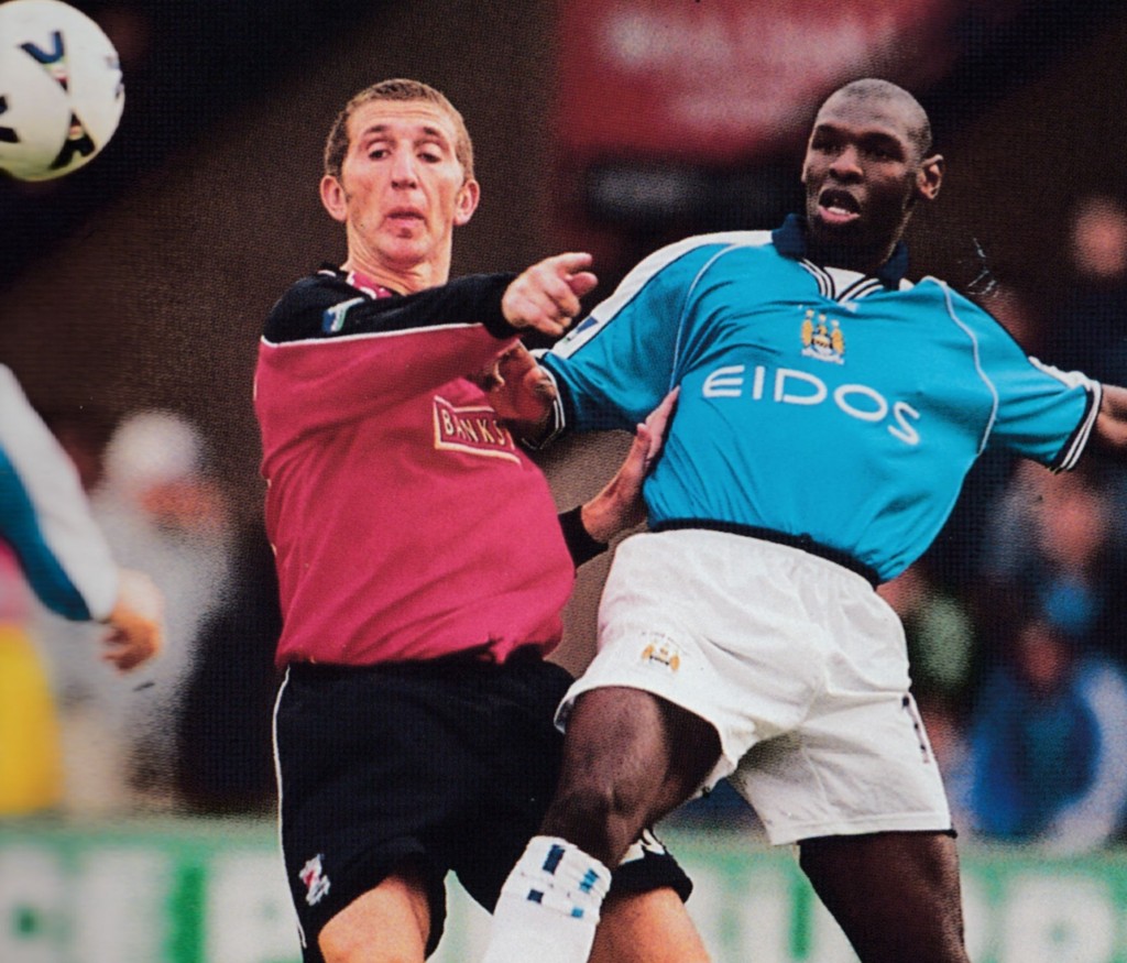 walsall away 1999 to 2000 action7