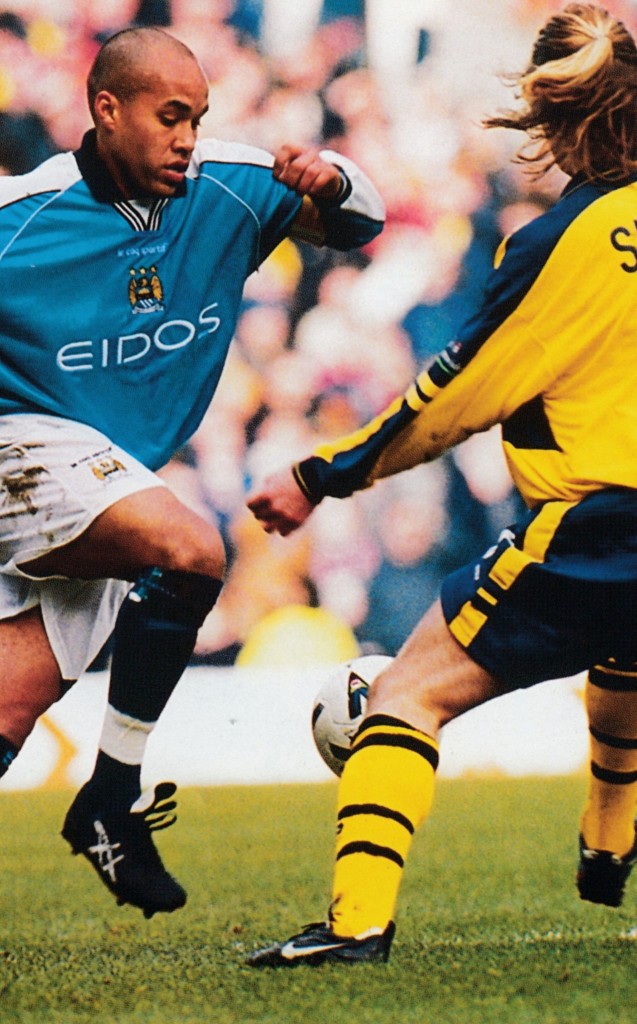 west brom home 1999 to 2000 action6