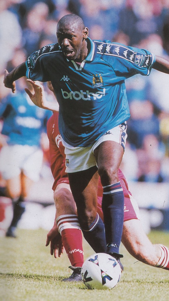 wrexham home 1998 to 99 action10