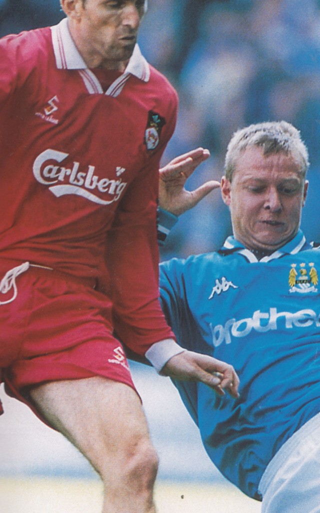 wrexham home 1998 to 99 action7