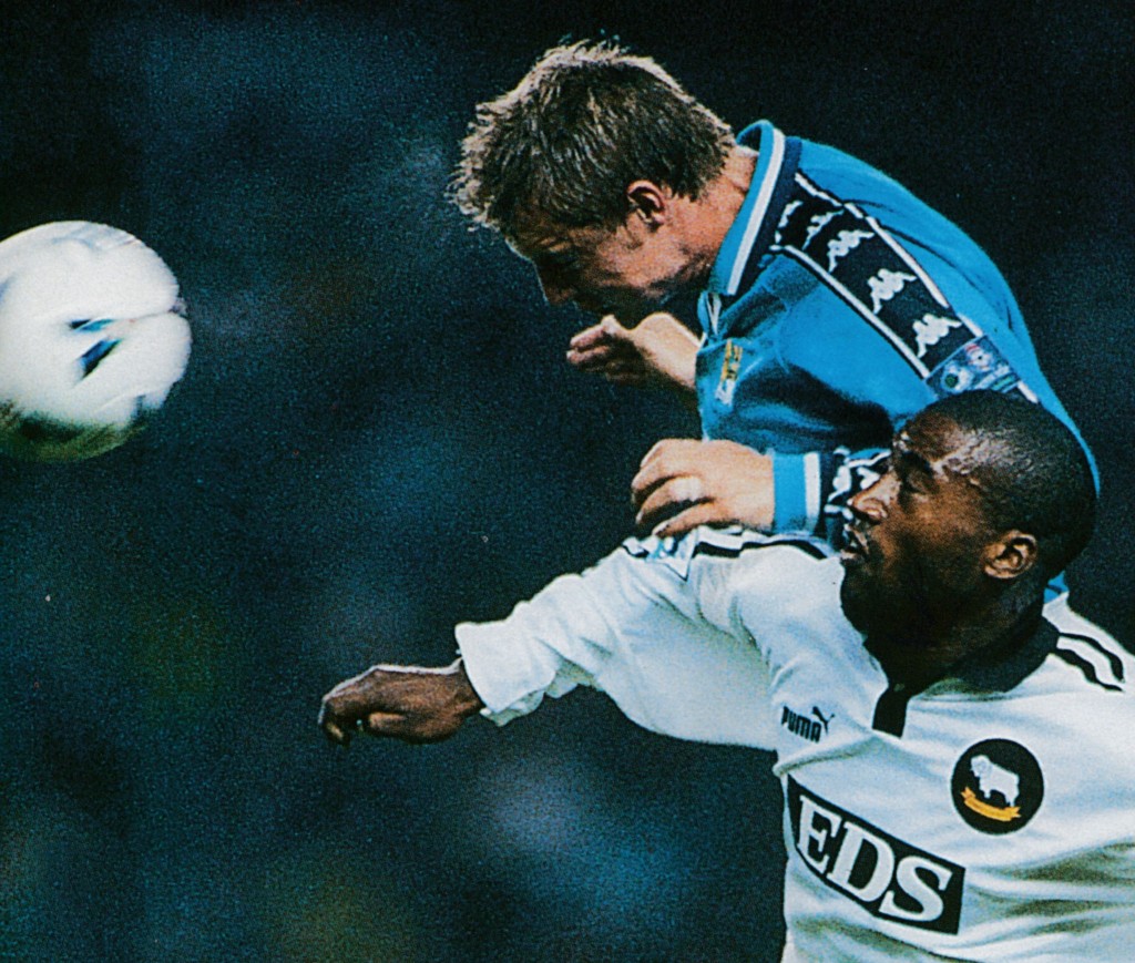 Derby lge cup home 1998 to 99 action5