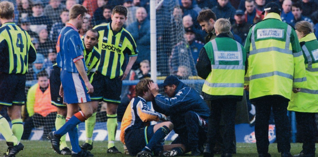 chesterfield away 1998 to 99 action6