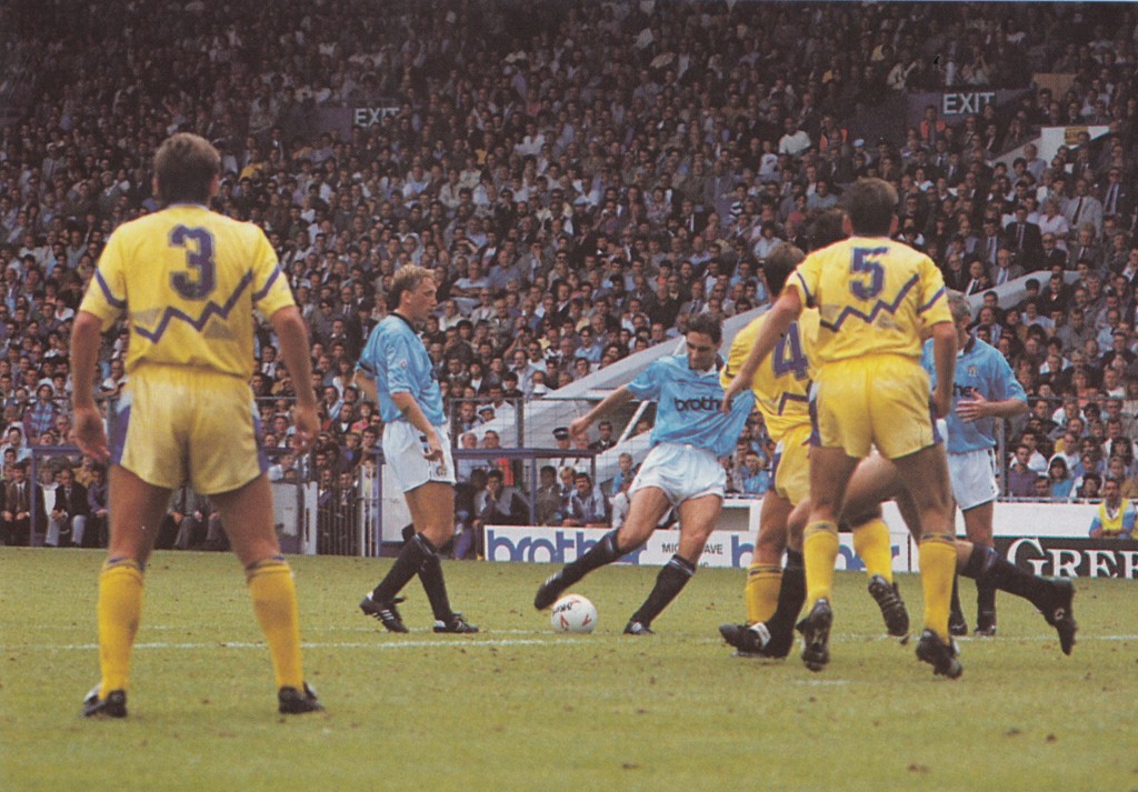 everton home 1990 to 91 action9