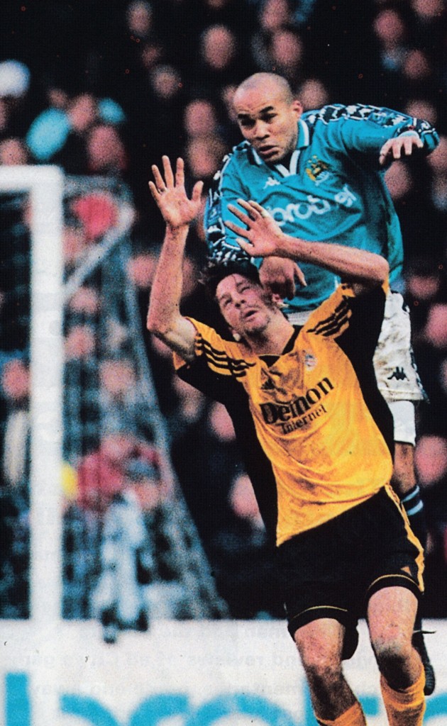 fulham home 1998 to 99 action7