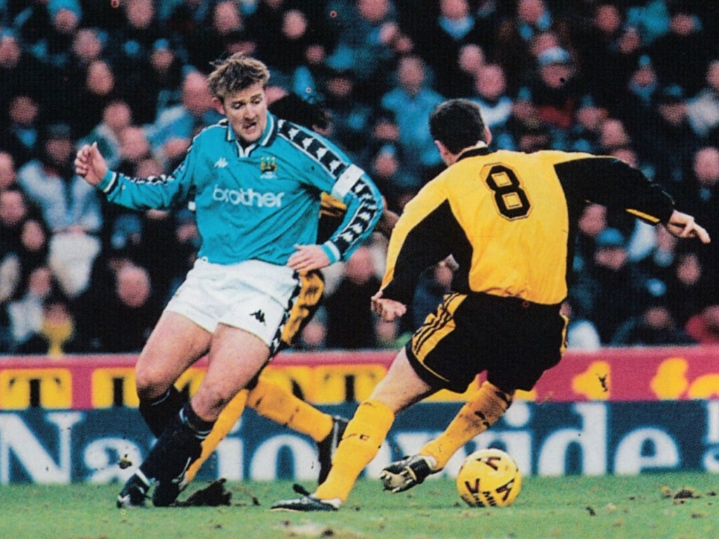 fulham home 1998 to 99 action8