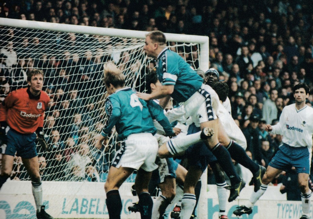 macclesfield home 1998 to 99 action8