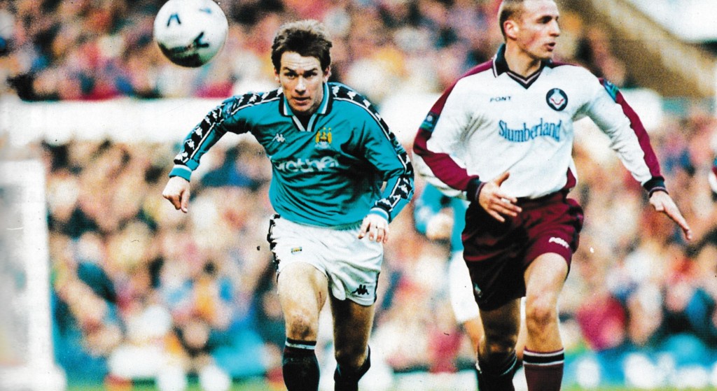 oldham home 1998 to 99 action11