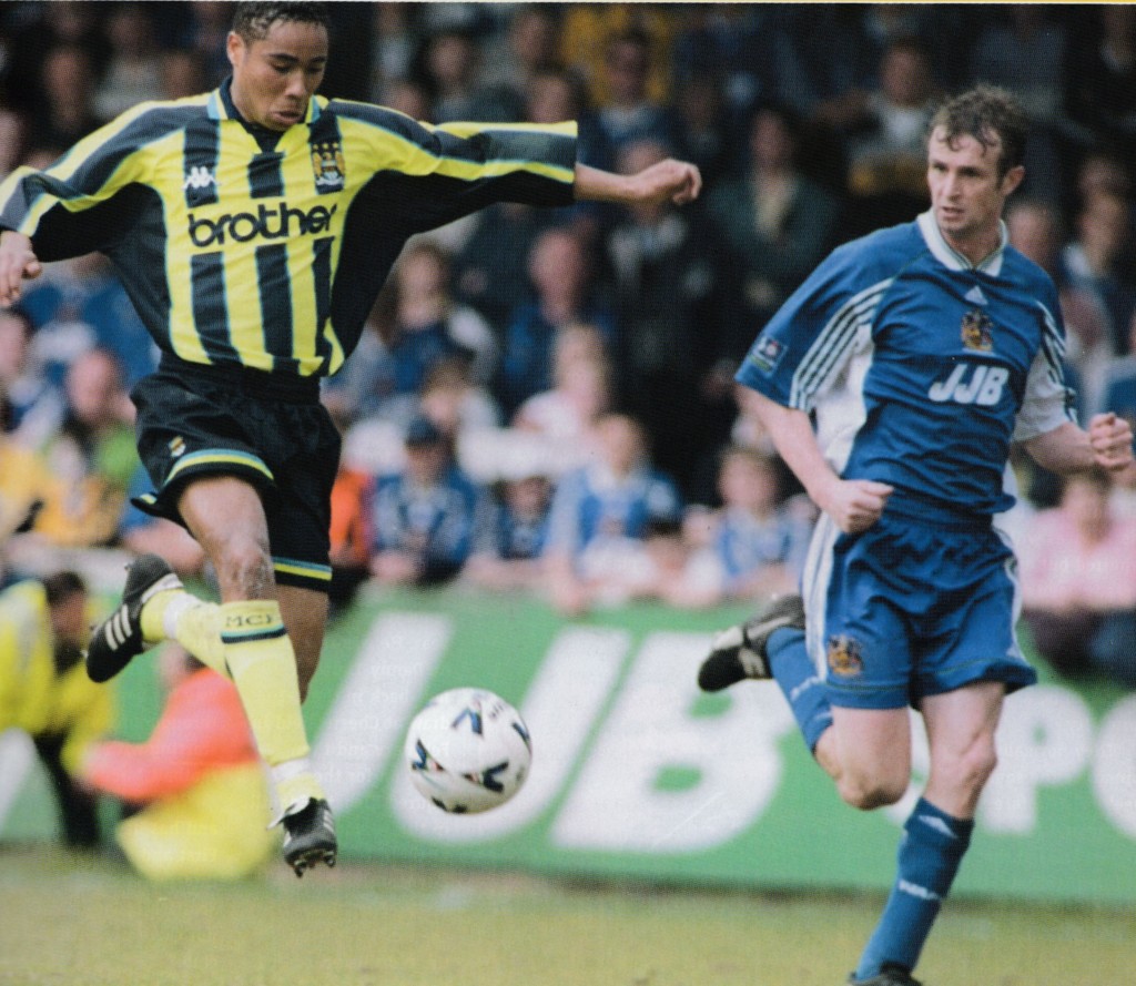 wigan away play off 1998 to 99 action7