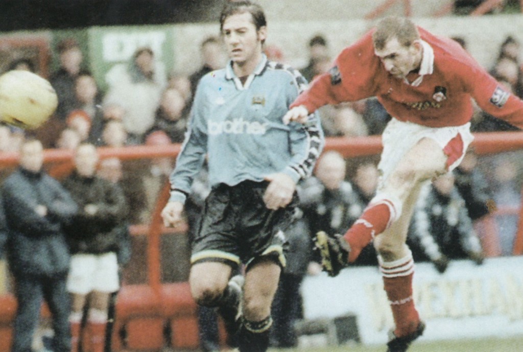 wrexham away 1998 to 99 action
