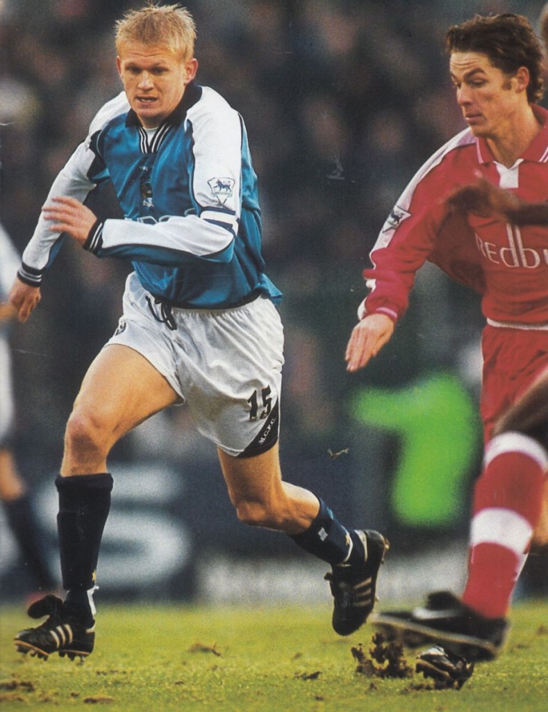 charlton home 2000 to 01 action6