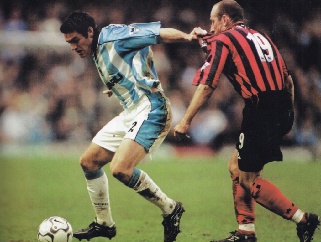 coventry away 2000 to 01 action11