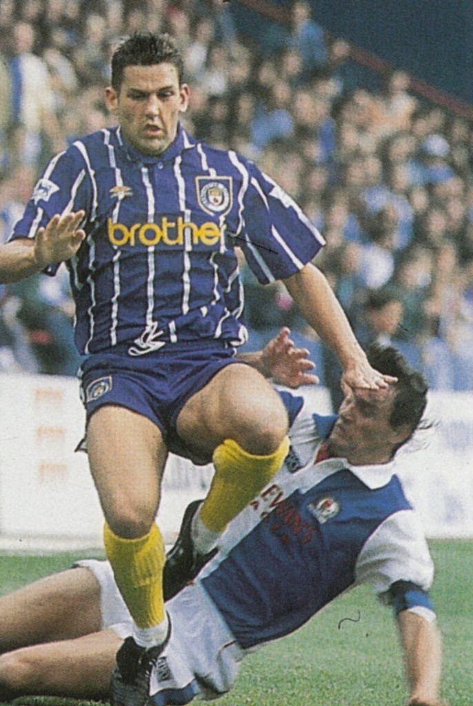 blackburn away 1992 to 93 action10