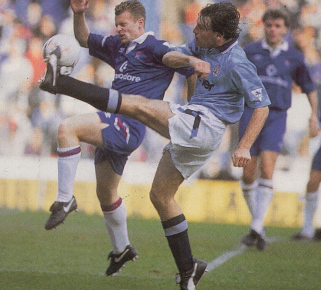 chelsea home 1992 to 93 action7