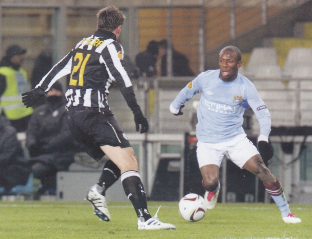 juventus away 2010 to 11 action770