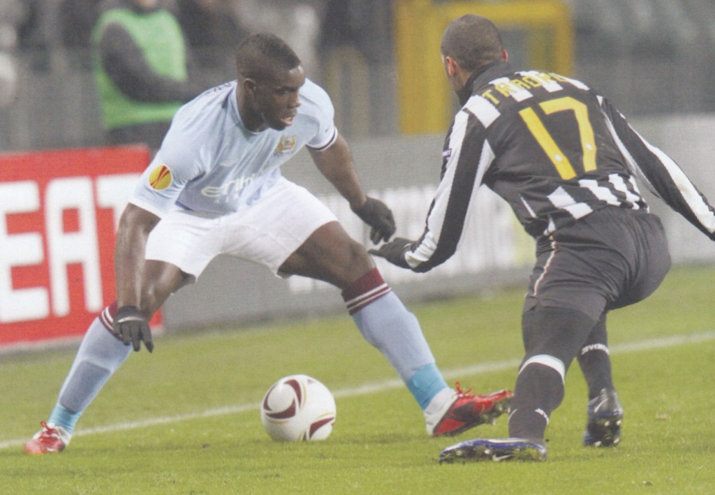 juventus away 2010 to 11 action776