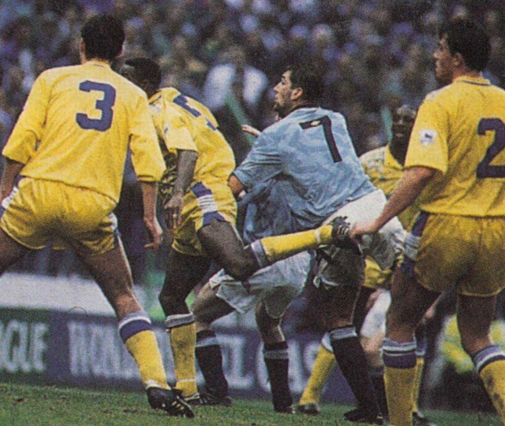 leeds home 1992 to 93 action6