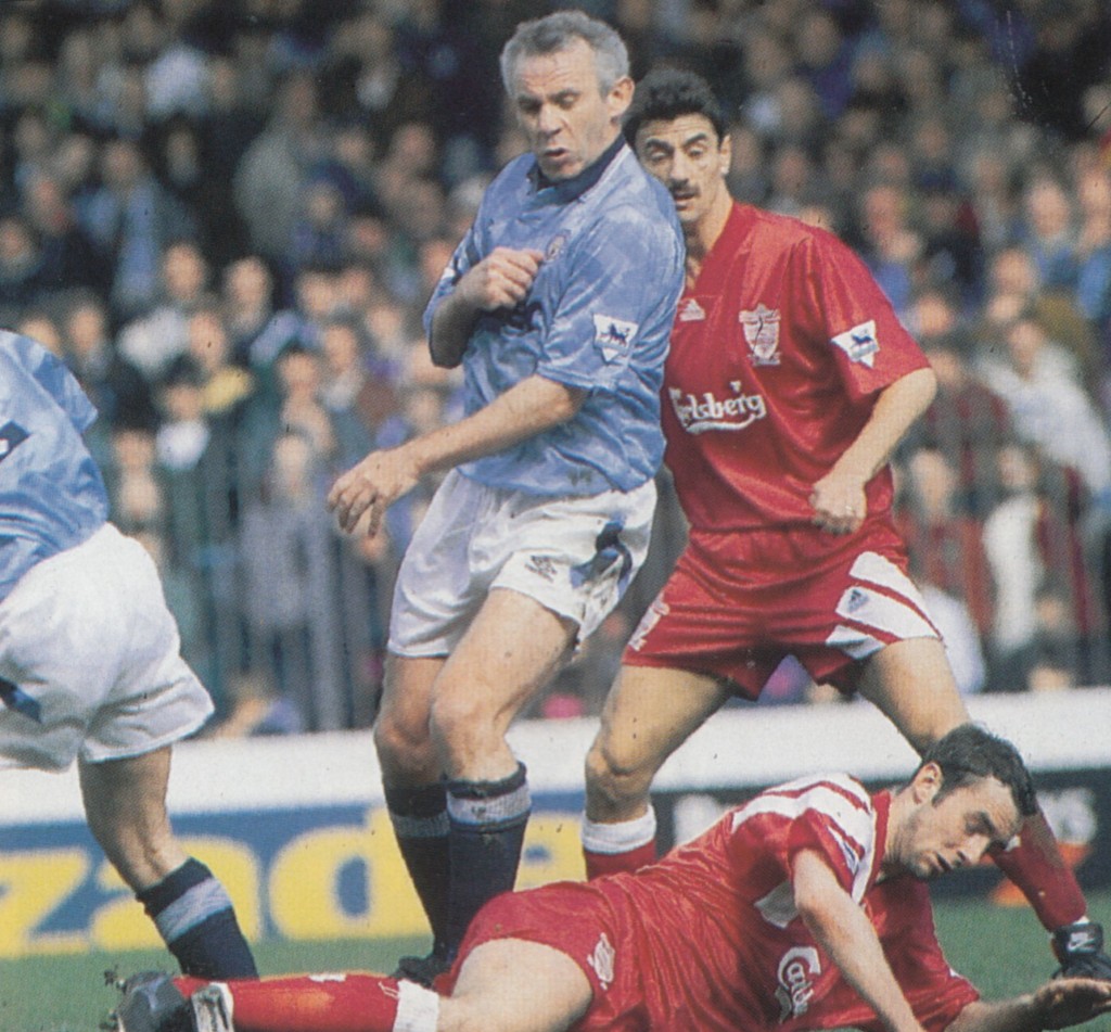 liverpool home 1992 to 93 action 6