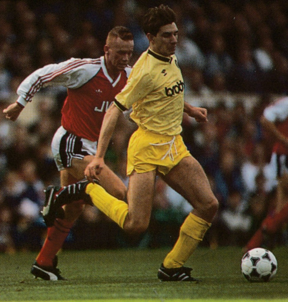 arsenal away 1989 to 90 action