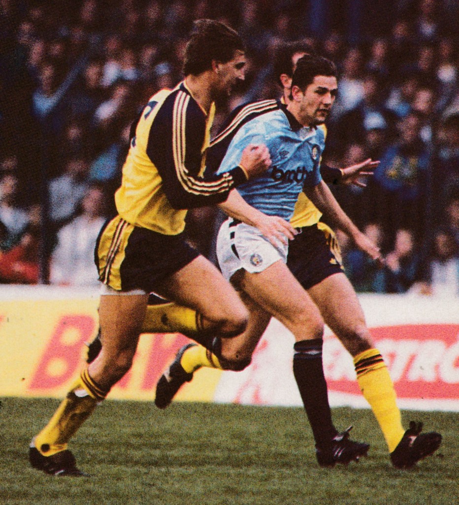 arsenal home 1989 to 90 action10