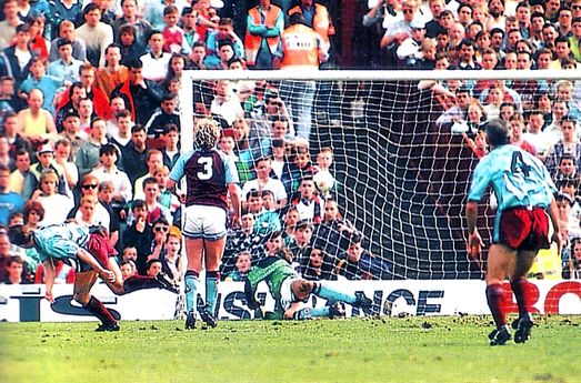 aston villa away 1989 to 90 ward goal