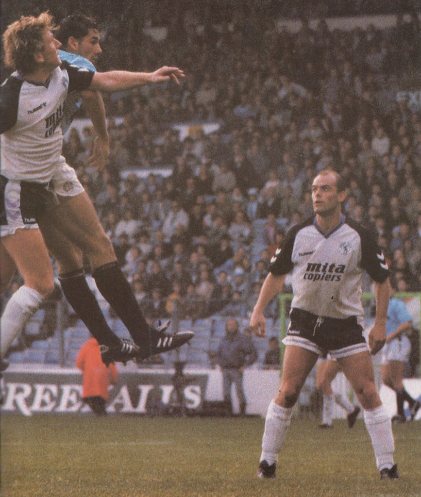 aston villa home 1989 to 90 action3