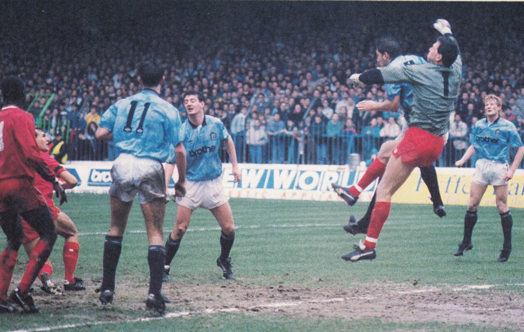charlton home 1989 to 90 action3