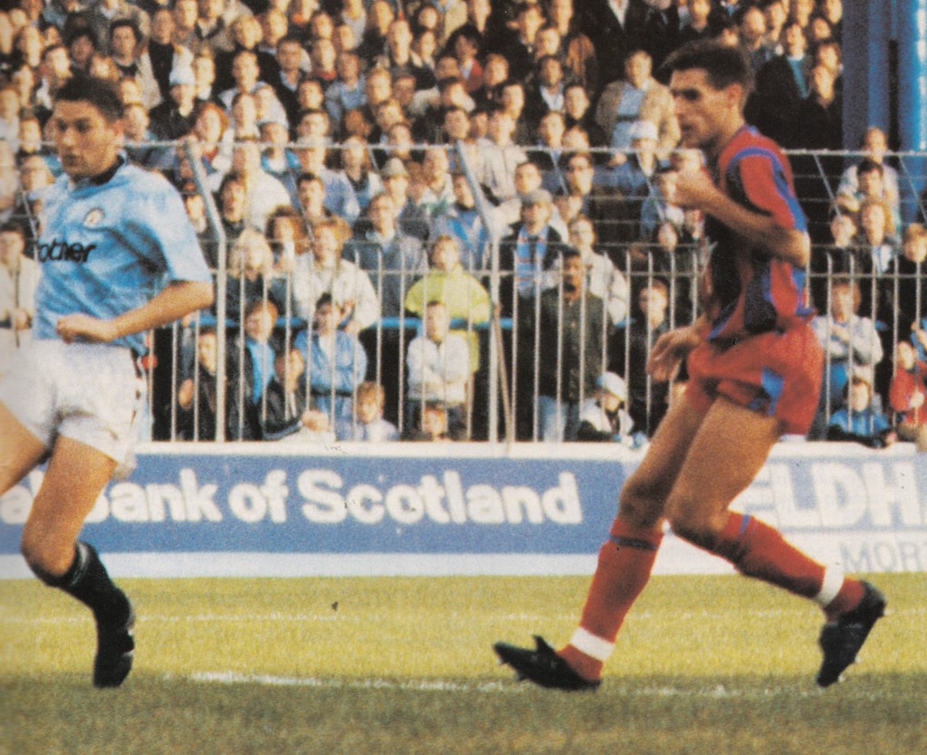 crystal palace home 1989 to 90 white goal