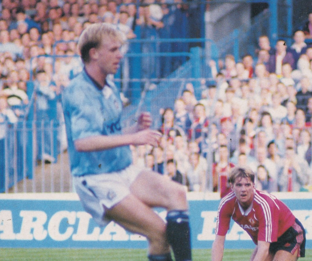 man utd home 1989 to 80 2nd oldfield goal6