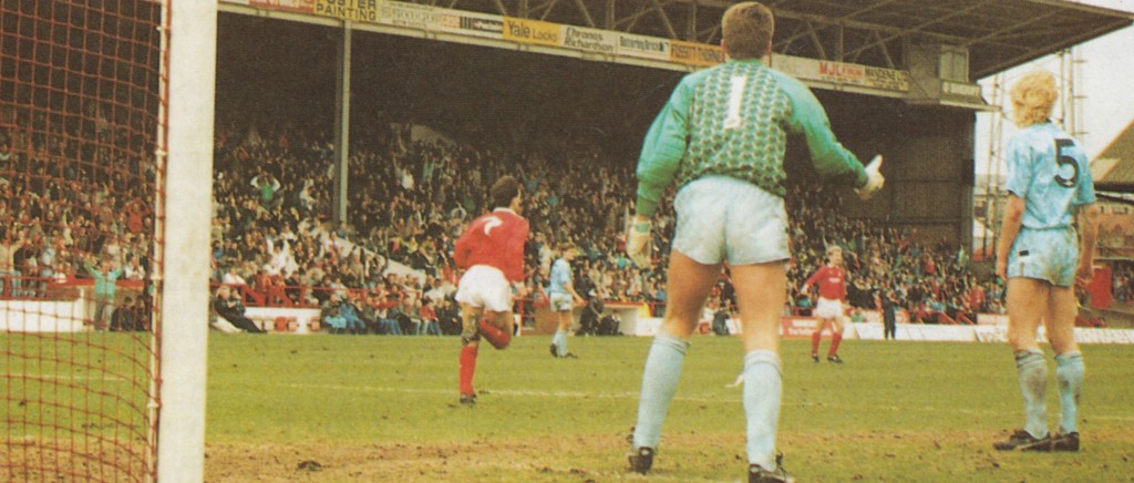 notts forest away 1989 to 90 crosbie goal5