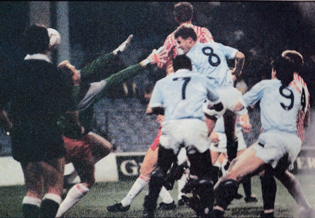 sheff utd home 1988 to 89 moulden 1st goalb