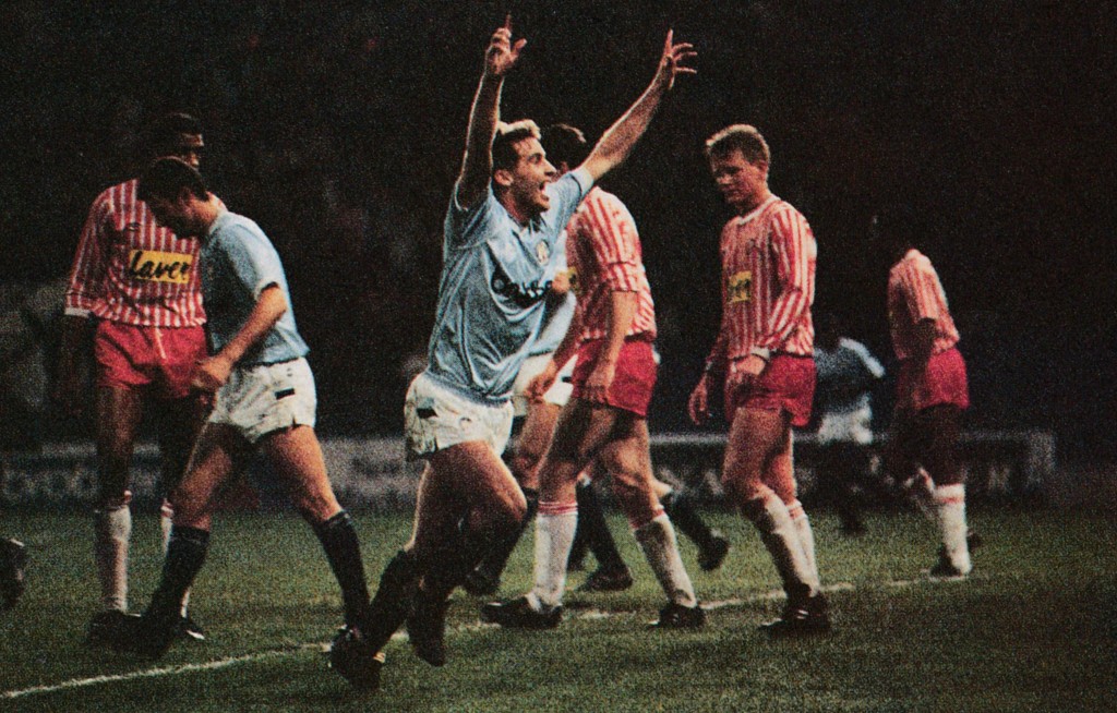 sheff utd home 1988 to 89 moulden 3rd goalb