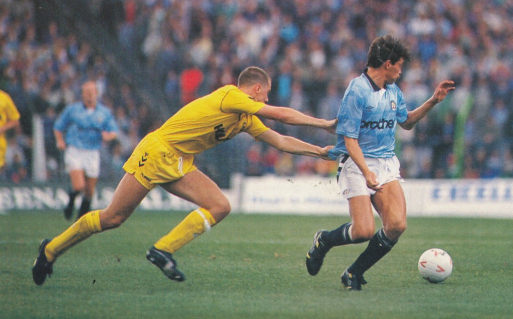 tottenham home 1989 to 90 action6