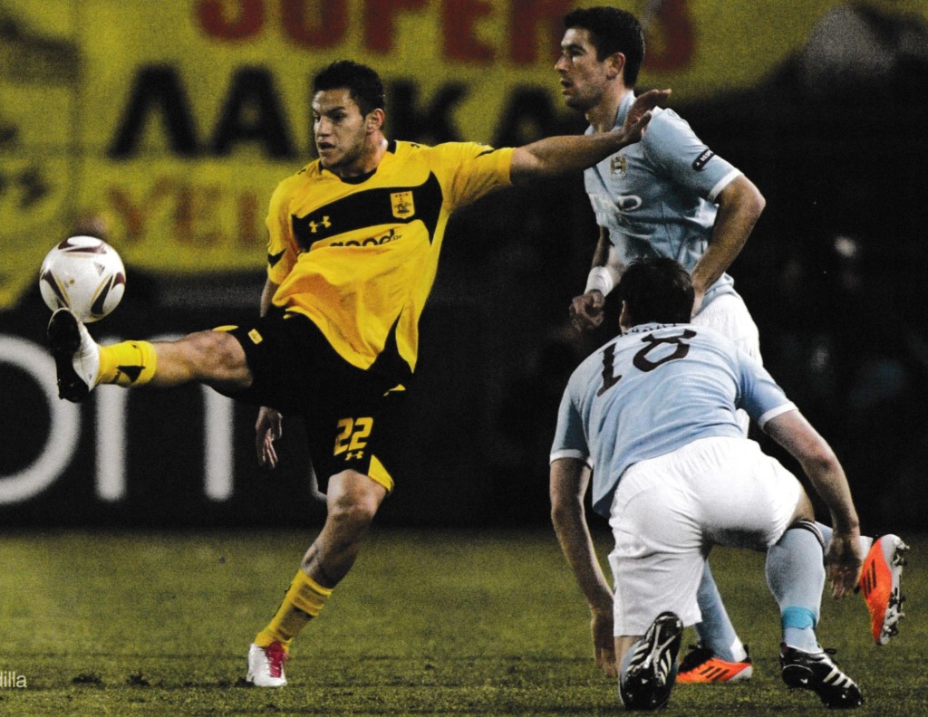 aris away 2010 to 11 action65