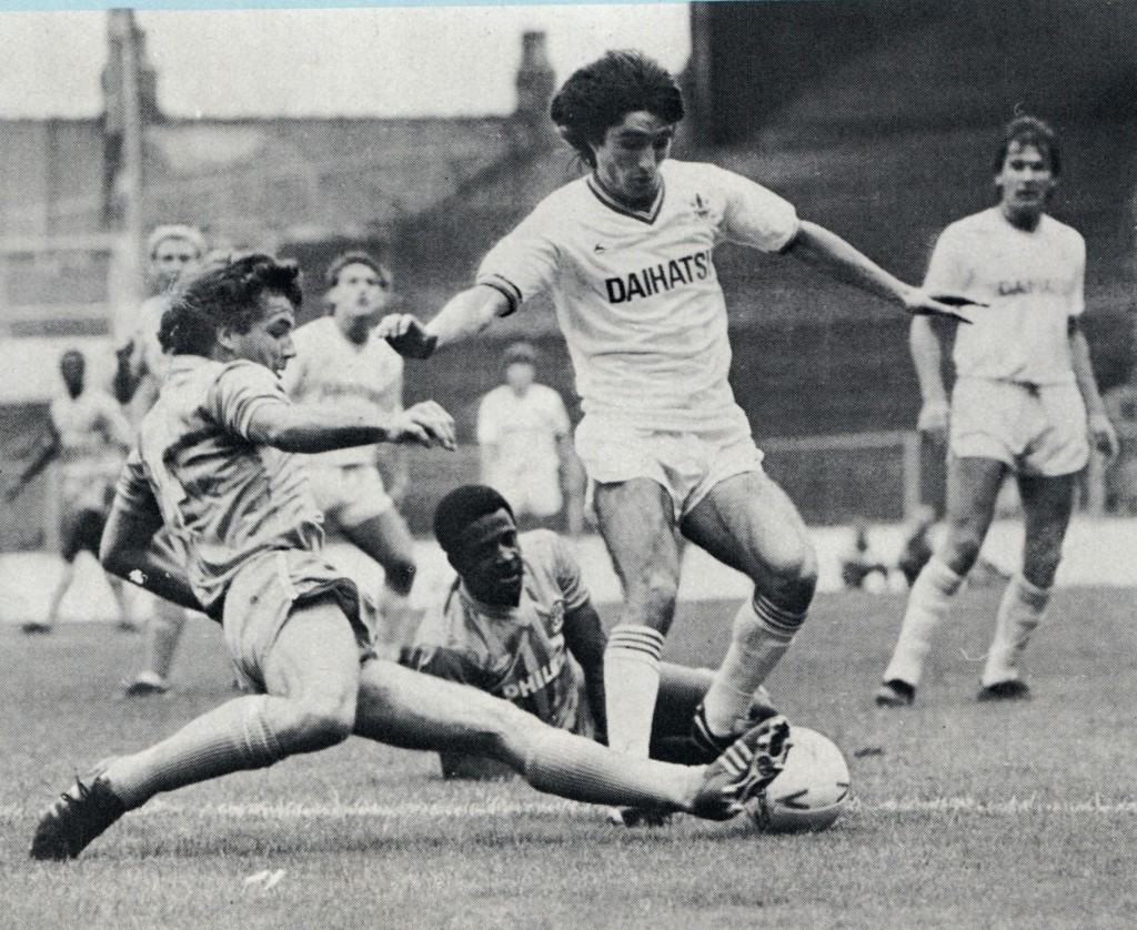 huddersfield home 1984 to 85 action6